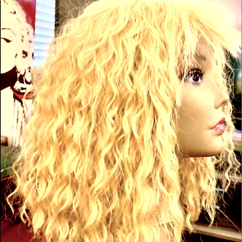 Blonde curly wig, wigs, wig, synthetic blend, heat resistant fibers, drag wig